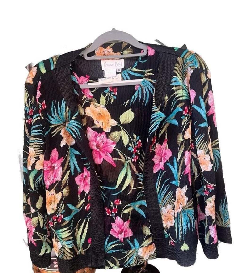 Cocoon Bay Tropical Floral Crinkle Texture Open Front Jacket and Tank Size S